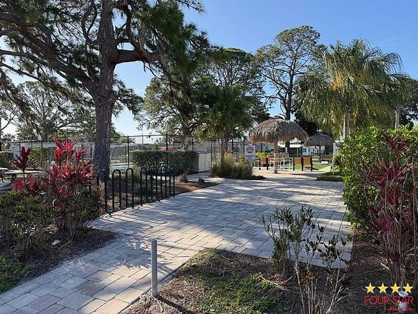 7 Desoto Ave, Palmetto FL 34221