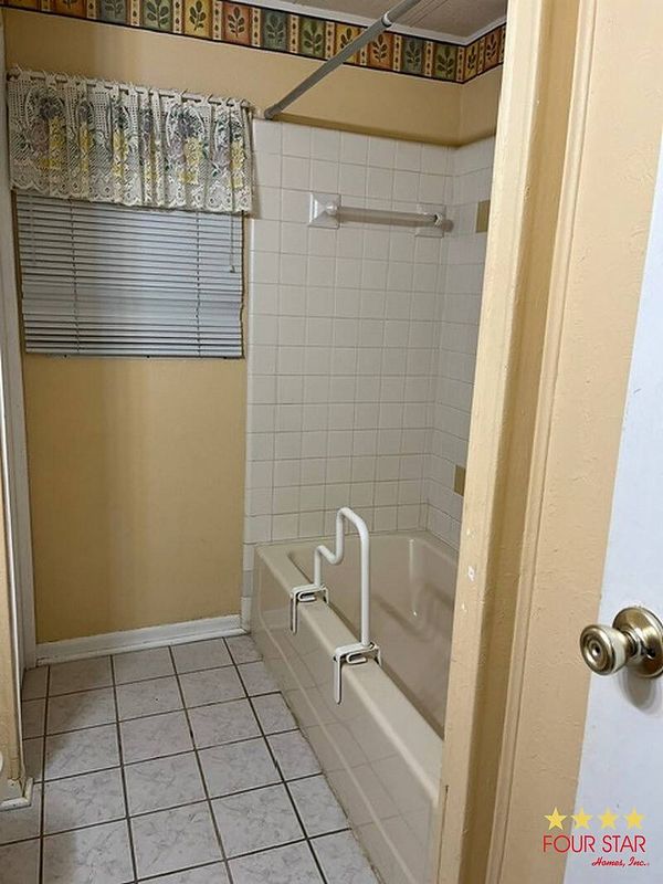 1924 Augusta , Orlando FL 32826