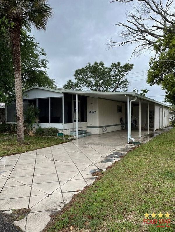 1924 Augusta , Orlando FL 32826