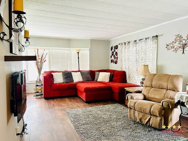 25831 HACIENDA DR, Leesburg FL 34748