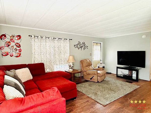 25831 HACIENDA DR, Leesburg FL 34748