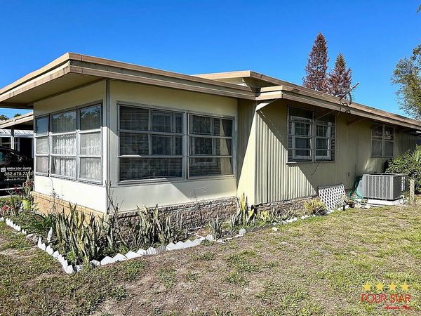 158 CAMELLIA DR, Leesburg FL 34788