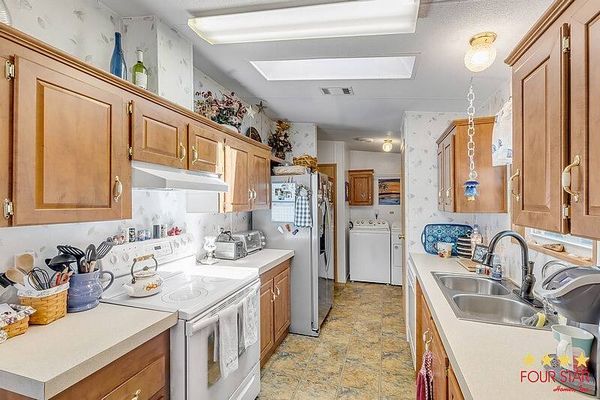 2351 S Ridgewood Ave, Lot 42, Edgewater FL 32141