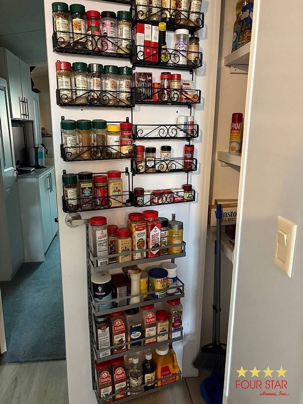 10081 SE 22nd Terrace, Webster FL 33597