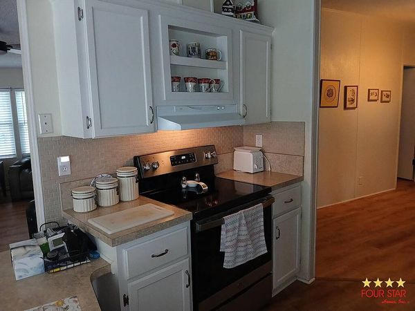 385 Kings Lake drive, DeBary FL 32713