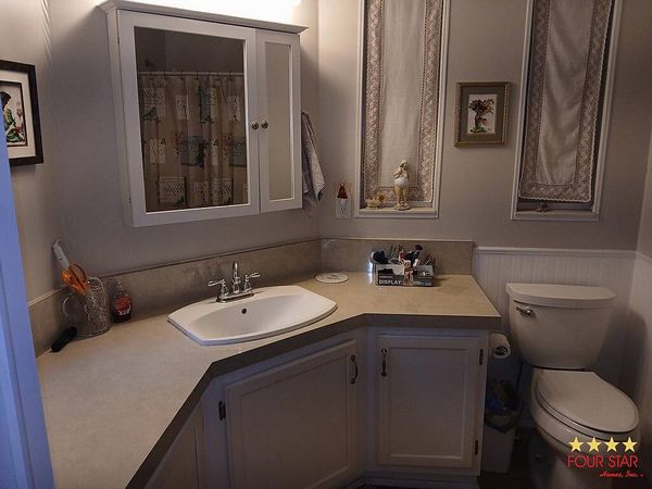 385 Kings Lake drive, DeBary FL 32713