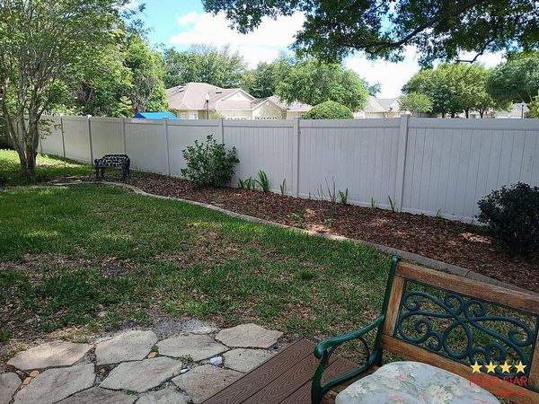 385 Kings Lake drive, DeBary FL 32713