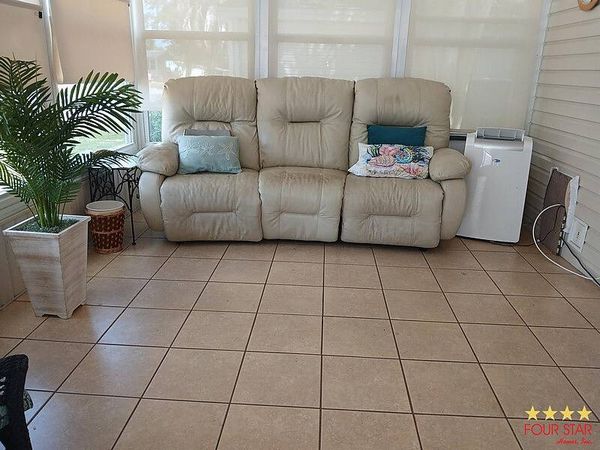 385 Kings Lake drive, DeBary FL 32713