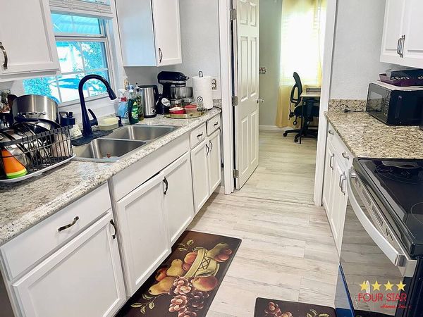 231 LONDON DR., Kissimmee FL 34746