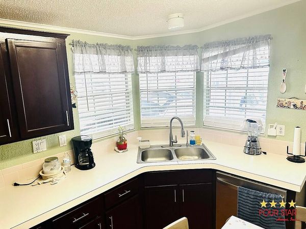 350 Kingslake Dr, DeBary FL 32713