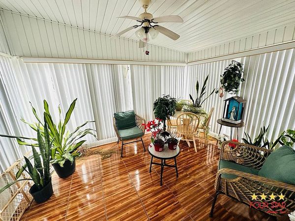 350 Kingslake Dr, DeBary FL 32713