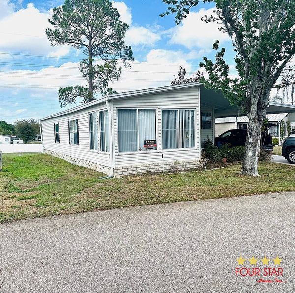 350 Kingslake Dr, DeBary FL 32713