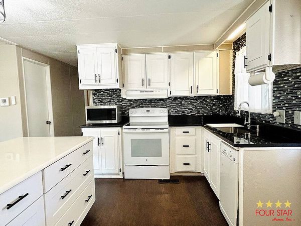 122 WEST STERLING WAY, Leesburg FL 34788