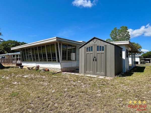 122 WEST STERLING WAY, Leesburg FL 34788