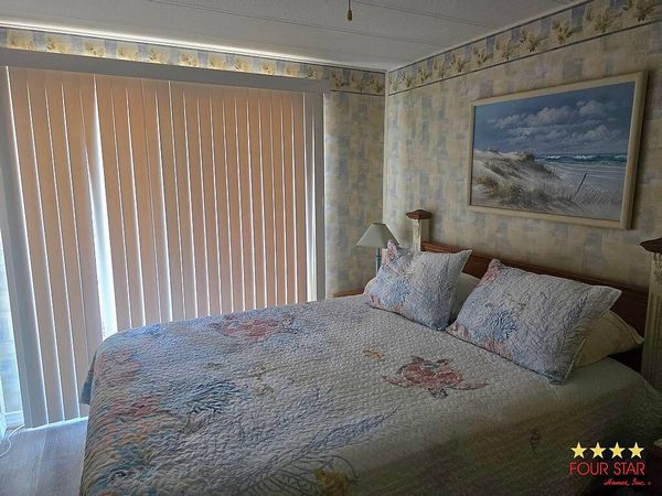 171 S. Tara Dr, Tavares FL 32778