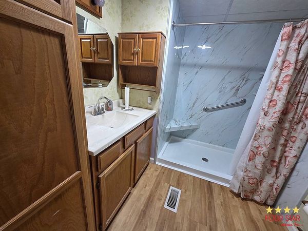 171 S. Tara Dr, Tavares FL 32778