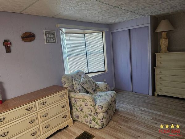 171 S. Tara Dr, Tavares FL 32778