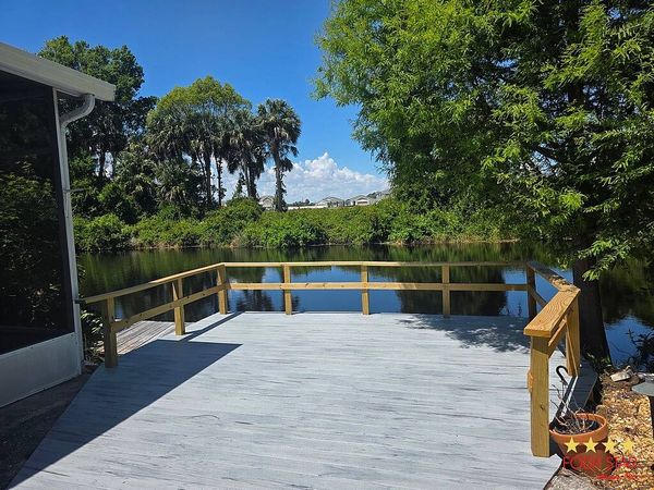 171 S. Tara Dr, Tavares FL 32778