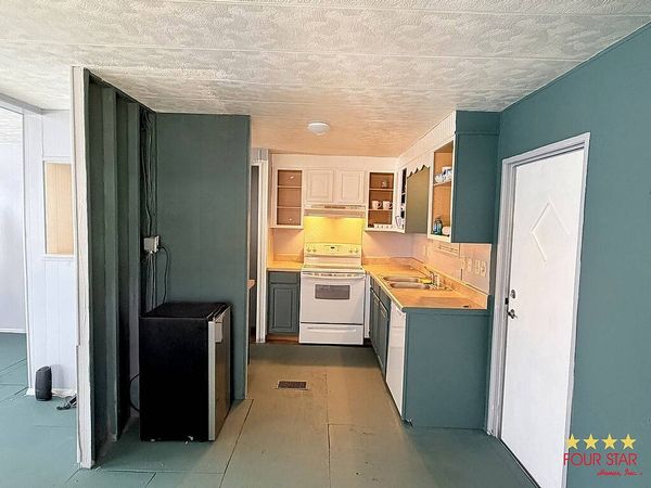 10 Las Palmas Dr, Edgewater FL 32132