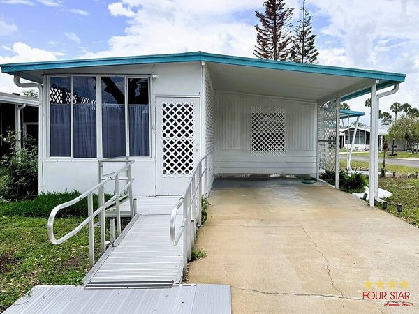 10 Las Palmas Dr, Edgewater FL 32132