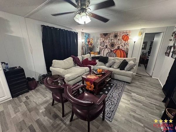 227 Colburn Dr, DeBary FL 32713