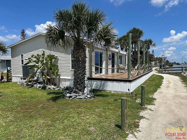 200 S Banana River Dr, Lot F22, Merritt Island FL 32952