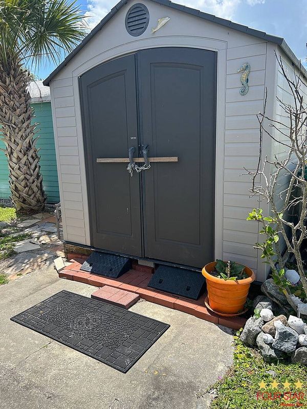 200 S Banana River Dr, Lot F22, Merritt Island FL 32952