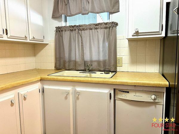 7 KINGS BLVD, Leesburg FL 34748