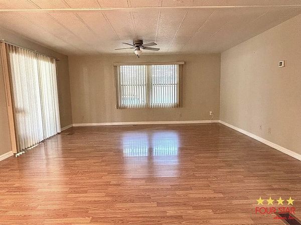 7 KINGS BLVD, Leesburg FL 34748
