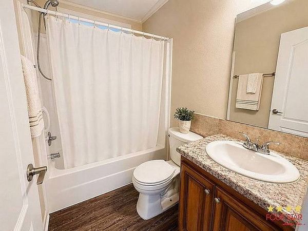 2 Sylvin Rd, DeLeon Springs FL 32130
