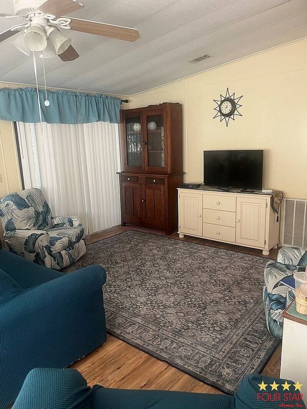 159 Oakleaf Circle, DeLand FL 32724