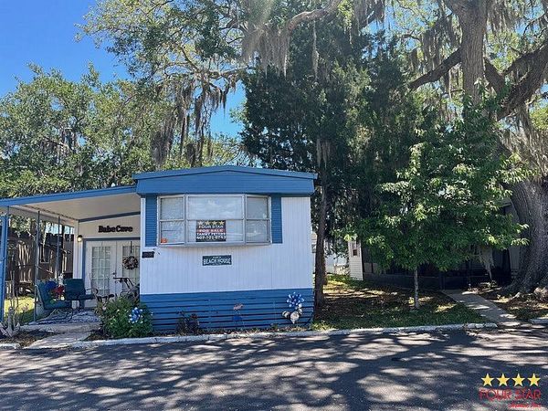 2873 Red Oak Circle, New Smyrna Beach FL 32168