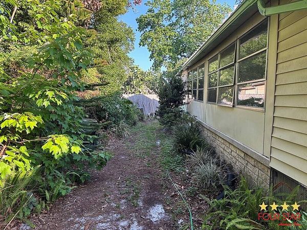 2401 Greenhedge Dr, Orange City FL 32763