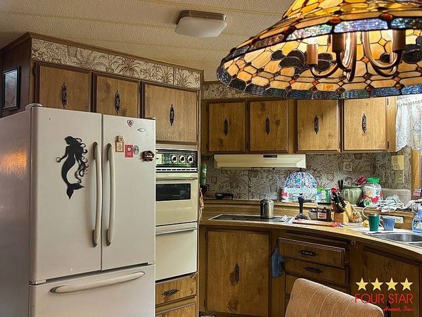 2401 Greenhedge Dr, Orange City FL 32763