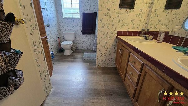 2424 Phipps Avenue, Orlando FL 32818