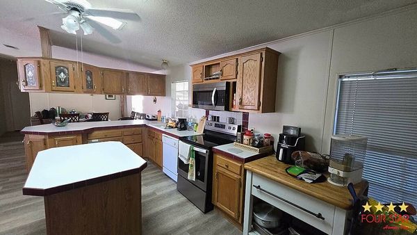 2424 Phipps Avenue, Orlando FL 32818