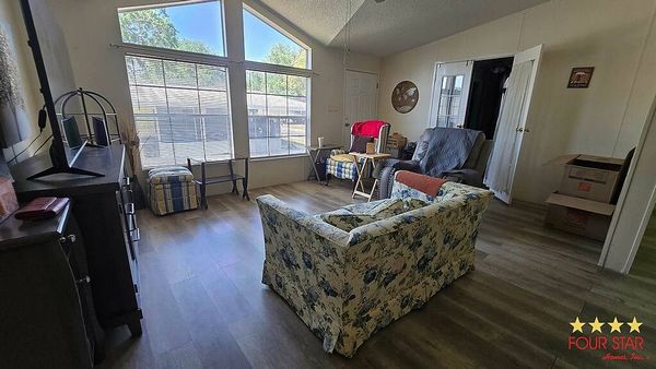 2424 Phipps Avenue, Orlando FL 32818
