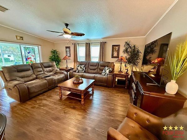 859 Regalwood Lane, DeBary FL 32713
