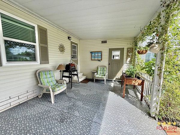859 Regalwood Lane, DeBary FL 32713