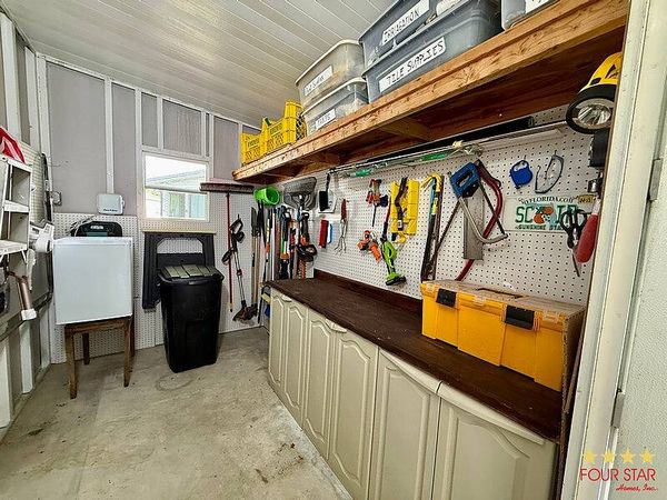 859 Regalwood Lane, DeBary FL 32713