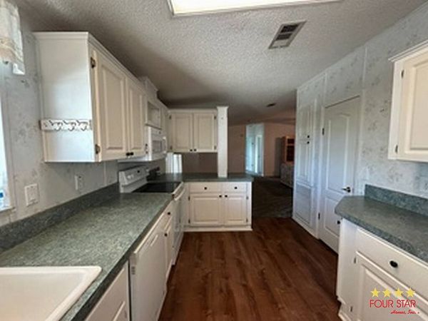 367 Hacienda, Edgewater FL 32141