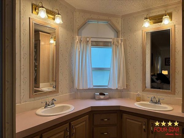 2201 Hollowridge Drive, Orange City FL 32763