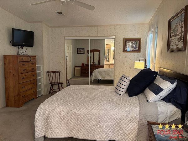 2201 Hollowridge Drive, Orange City FL 32763