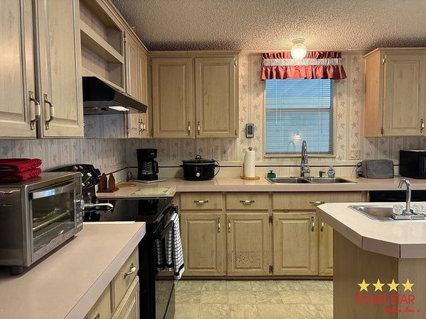 2201 Hollowridge Drive, Orange City FL 32763