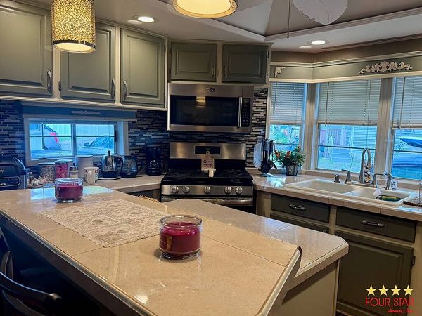 1983 Fortune Road, Lot R19, Kissimmee FL 34744