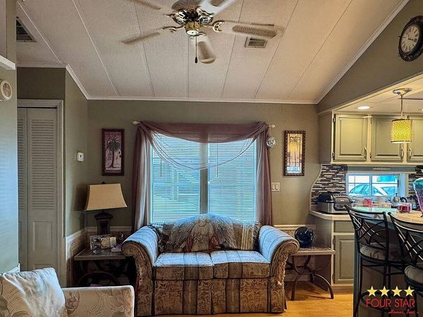 1983 Fortune Road, Lot R19, Kissimmee FL 34744