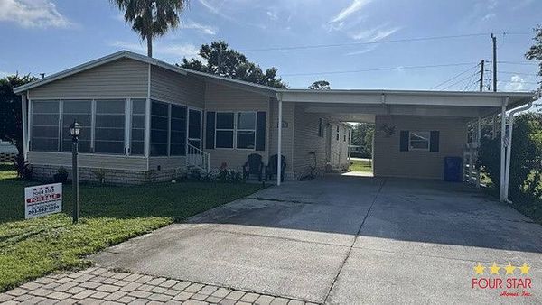 10 Treasure Circle, Sebastian FL 32958