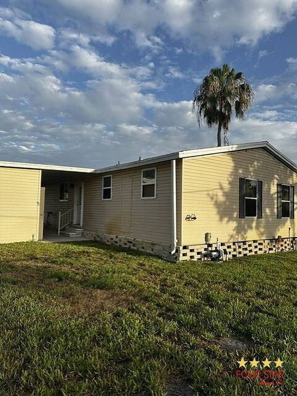 10 Treasure Circle, Sebastian FL 32958