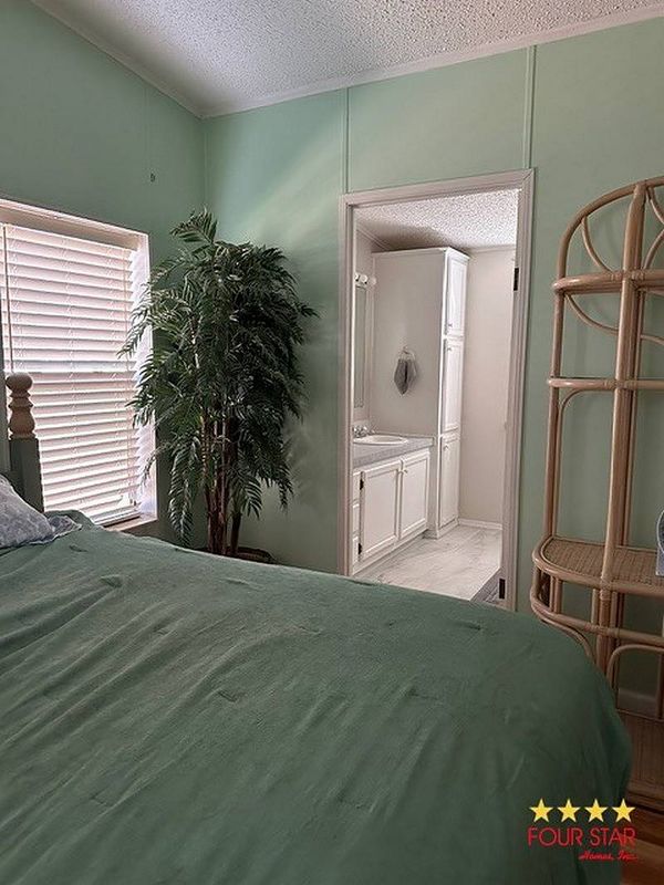 10 Treasure Circle, Sebastian FL 32958
