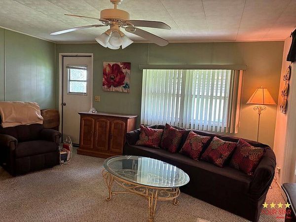 35 Cocos Plumosa Drive, Eustis FL 32726